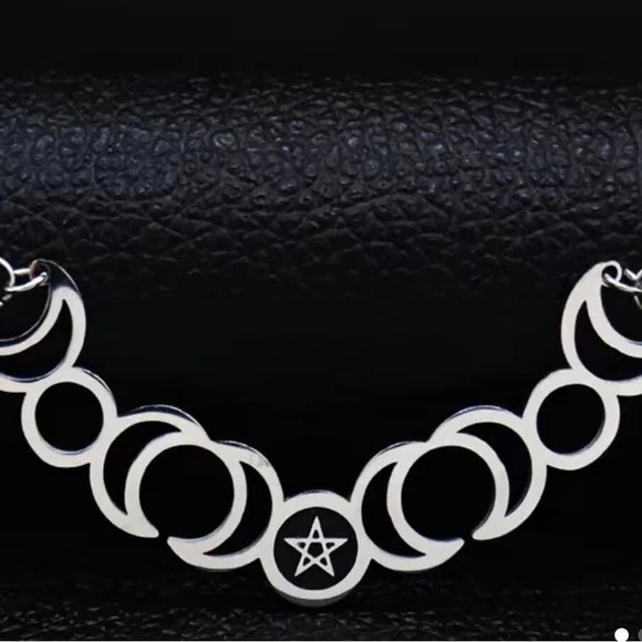 Jewelry different kinds different prices - Picture 6 of 15